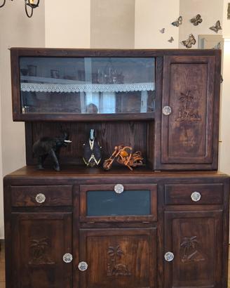 Antica credenza in legno  – pezzo unico etnico