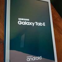 Tablet Samsung Galaxy Tab E + cover