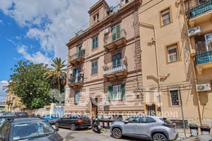 Appartamento di 80 m² con 3 locali a Palermo