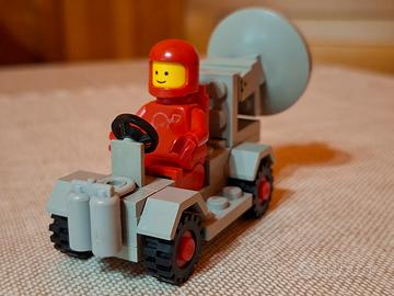 Classic Space n. 889 Radar Truck Lego