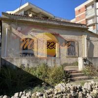 Villino da ristrutturare scalagreca rif921