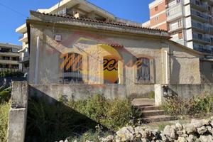 Villino da ristrutturare scalagreca rif921