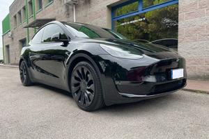 TESLA Model Y PERFORMANCE DUAL MOTOR AWD 4X4 CER