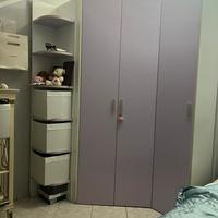 Armadio + sacrivania e sedia