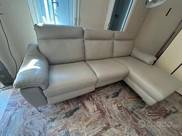 Divano in pelle Natuzzi
