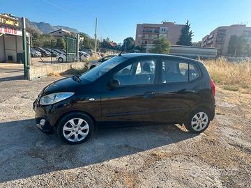 Hyundai i10 1.1 per neo patentati