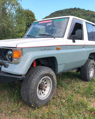 TOYOTA LJ70 FARO TONDO 