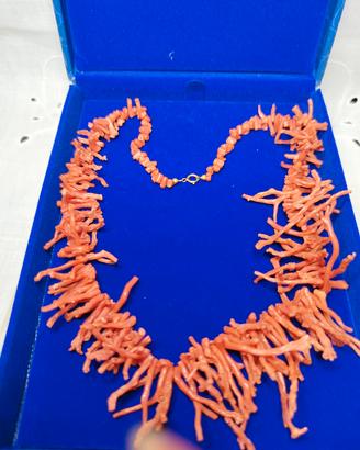 collana corallo di Sciacca con chiusura in oro 