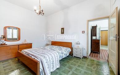 Trilocale con terrazzo e garage