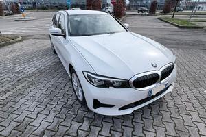 BMW Serie 3 320d MHEV Touring Business Advantage