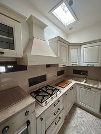 Cucina LUBE in legno bianco