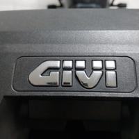 BAULETTO 45L GIVI + CAPACITA' 2 CASCHI CON PIAS