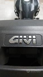 BAULETTO 45L GIVI + CAPACITA' 2 CASCHI CON PIAS