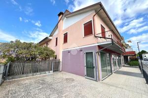 BIFAMILIARE A RESANA