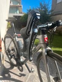 Bici da corsa Argon 18 come nuova