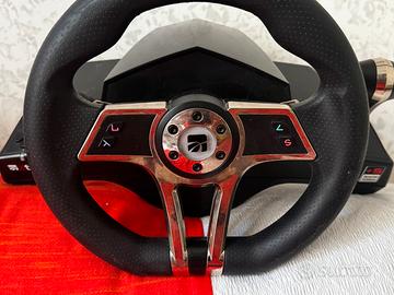 Vend ..,.Un volante per PlayStation usa per 4 /5