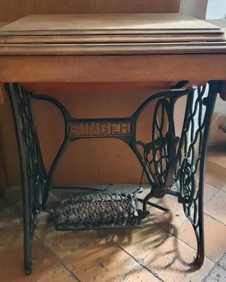 macchina per cucire Singer del 1916