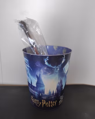 BUCKET HARRY POTTER CON BACCHETTA 25° ANNIVERSARIO
