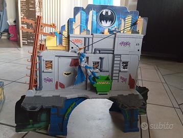 BATMAN DC Comics, Playset Batcaverna 3 in 1