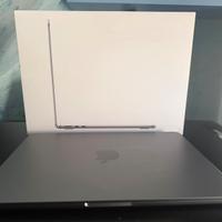 Macbook Air M3 16GB 512GB