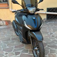 Piaggio Beverly 400s HPE 24/05/2025
