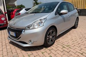 Peugeot 208 1.4 HDi 68 CV 5 porte Allure
