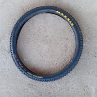 GOMME MAXXIS X2