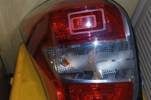 FANALE POSTERIORE SUBARU FORESTER