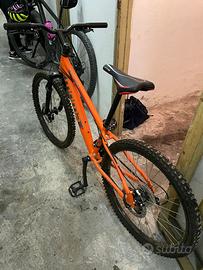 Mountain bike Moma 24”-Shimano 21 velocità- €130