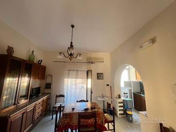 Luminoso 4 vani piu accessori centrale