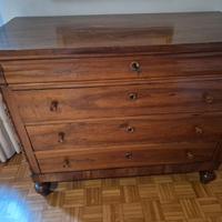 comò camera con 4 cassetti