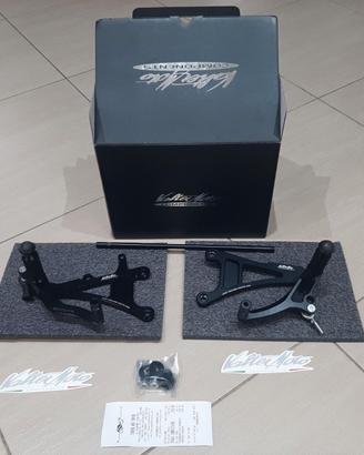 PEDANE ARRETRATE R1 2002 2003 CAMBIO ROVESCIATO