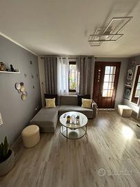 Visnadello bifamiliare con 2 camere e giardino