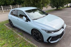 VOLKSWAGEN Golf 8.5 R-Line Plus 2.0 TDI 150CV DSG
