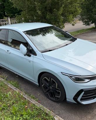 VOLKSWAGEN Golf 8.5 R-Line Plus 2.0 TDI 150CV DSG