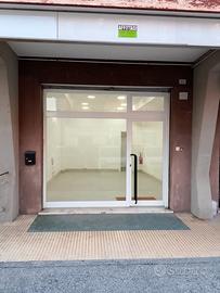 Negozio via col di lana - ciampino