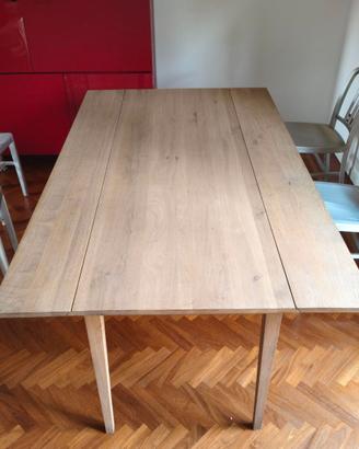 Tavolo da soggiorno allungabile in legno naturale