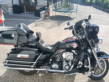 Harley Davisdson Electra Glide Ultra Classic 1584