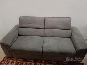 divano in microfibra 