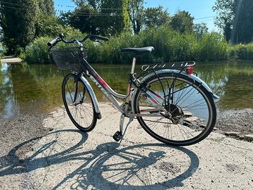 BICICLETTA  DONNA  28