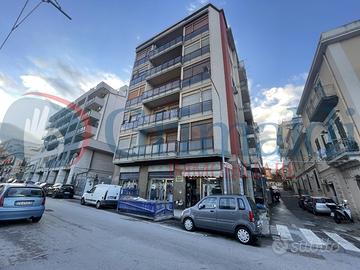 Negozio Messina [Cod. rif 3190942VCG]