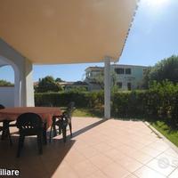 Villetta con giardino e piscina vicino spiaggia