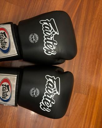 Guantoni Fairtex originali, come nuovi da  16oz