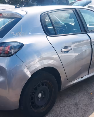 Ricambi Peugeot 208 1.2 benzina del 2022