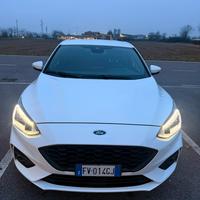 Ford focus st line