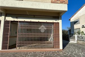 NEGOZIO A MASER
