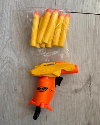 Nerf Alpha Strike + 8 colpi