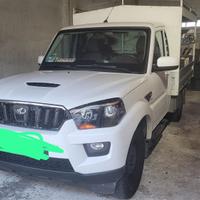 Furgone Mahindra Goa Scorpion