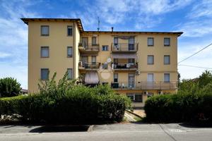 3 LOCALI A MOLINELLA
