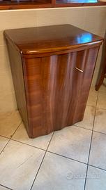 Macchina per cucire Necchi con mobiletto in legno